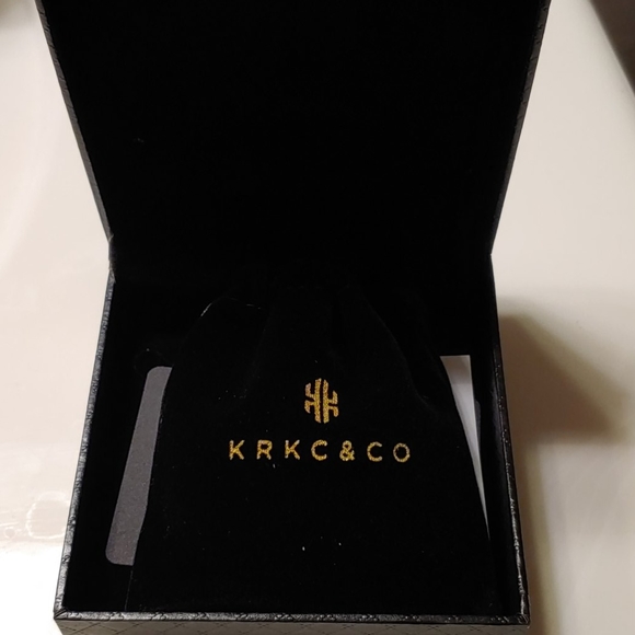 22 In. 18K Gold Cuban Link Chain - Picture 2 of 3